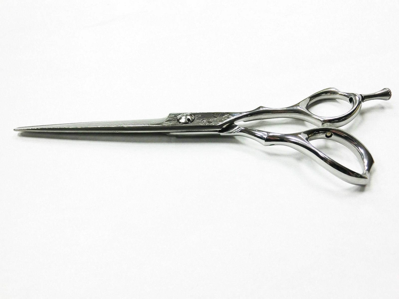 Multiple Layers of Steel Steel Hair Scissor